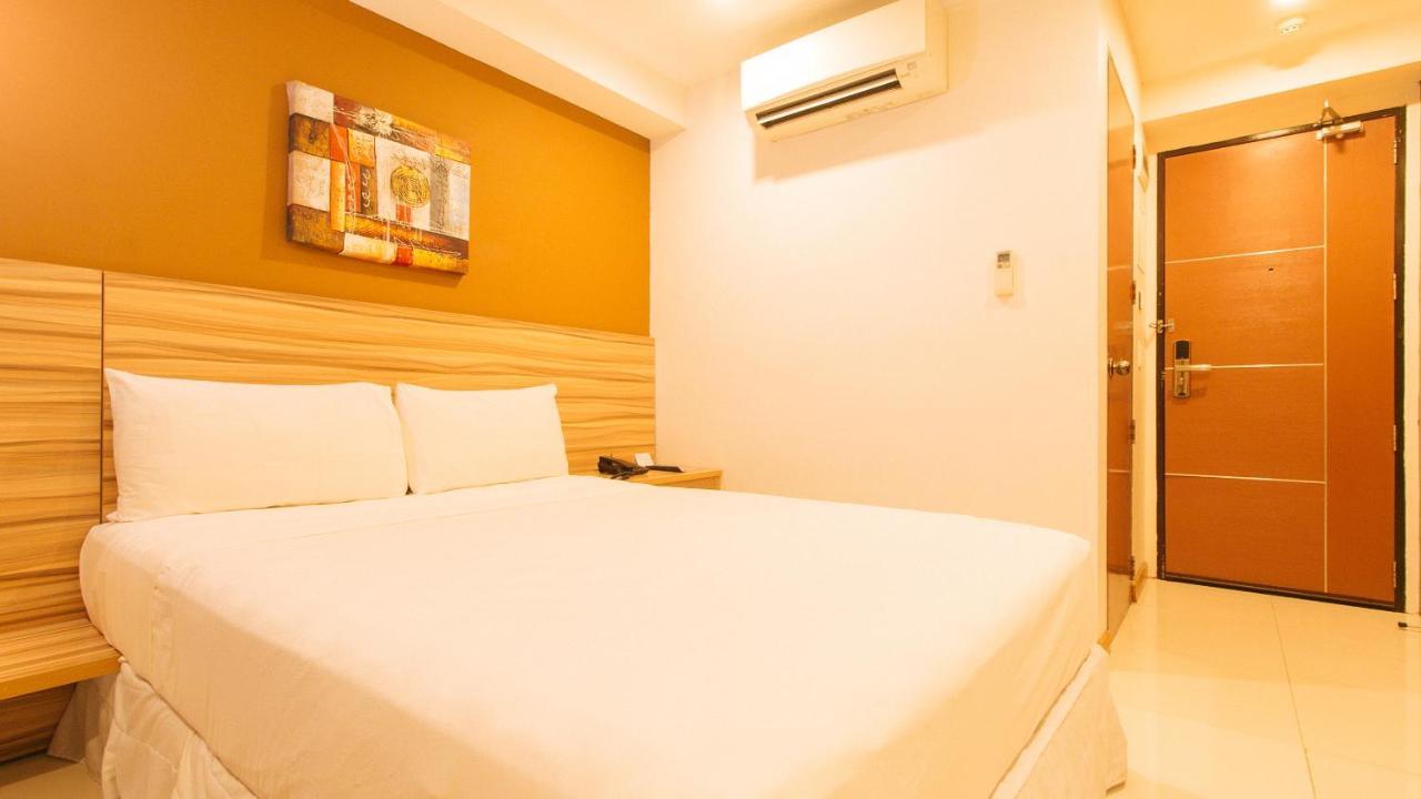 Guijo Suites Makati Makati City Exteriör bild