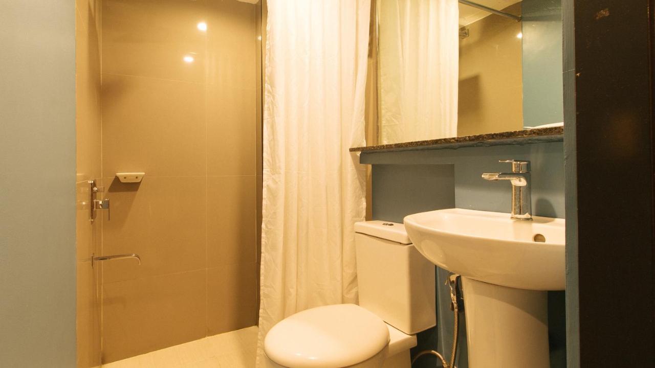 Guijo Suites Makati Makati City Exteriör bild