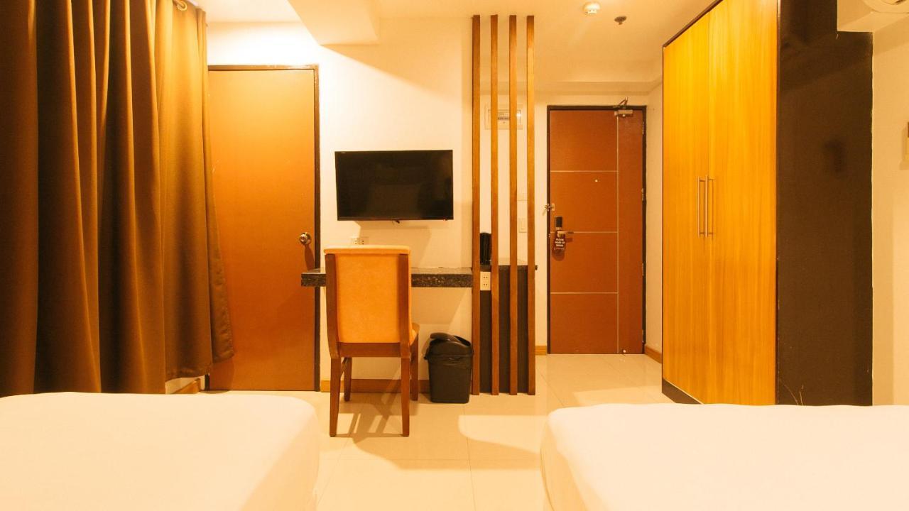 Guijo Suites Makati Makati City Exteriör bild