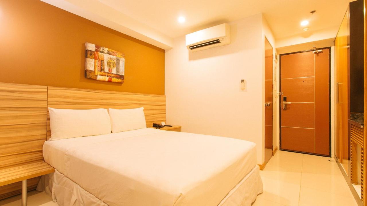 Guijo Suites Makati Makati City Exteriör bild