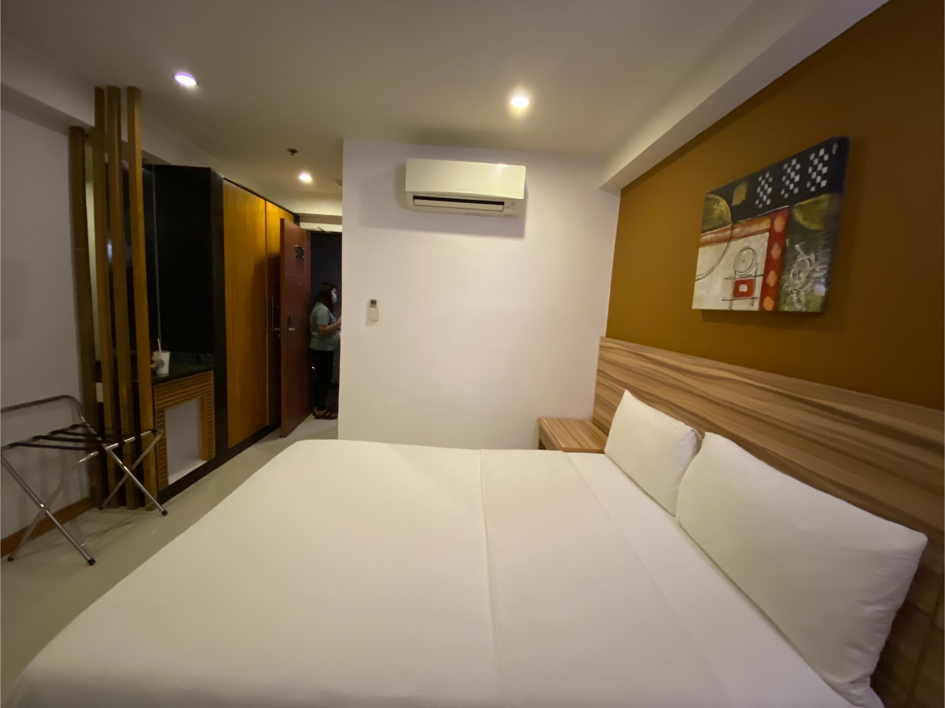 Guijo Suites Makati Makati City Exteriör bild